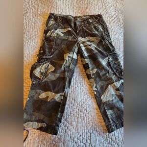 GAP Camouflage Cargo Capris
